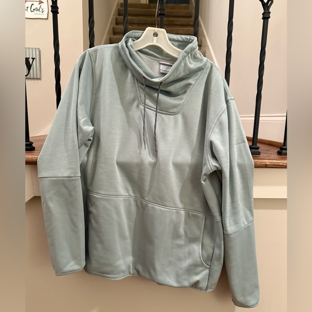 Columbia Light Green Cowl Neck Pullover